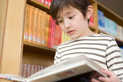 怎么培養(yǎng)一個超愛讀書的孩子？