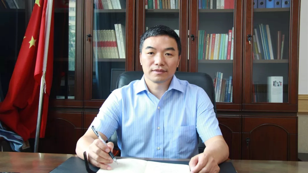 七中八一校長換血：成都七中校長助理張守和接任，史玉川校長離任