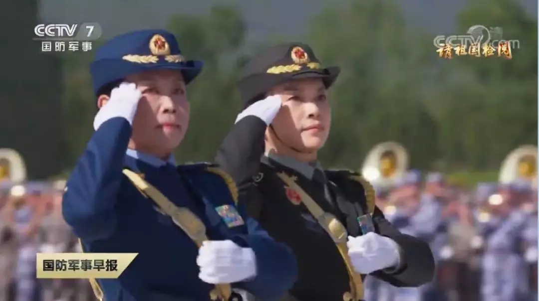 國(guó)慶大閱兵女將軍領(lǐng)隊(duì)，是她！